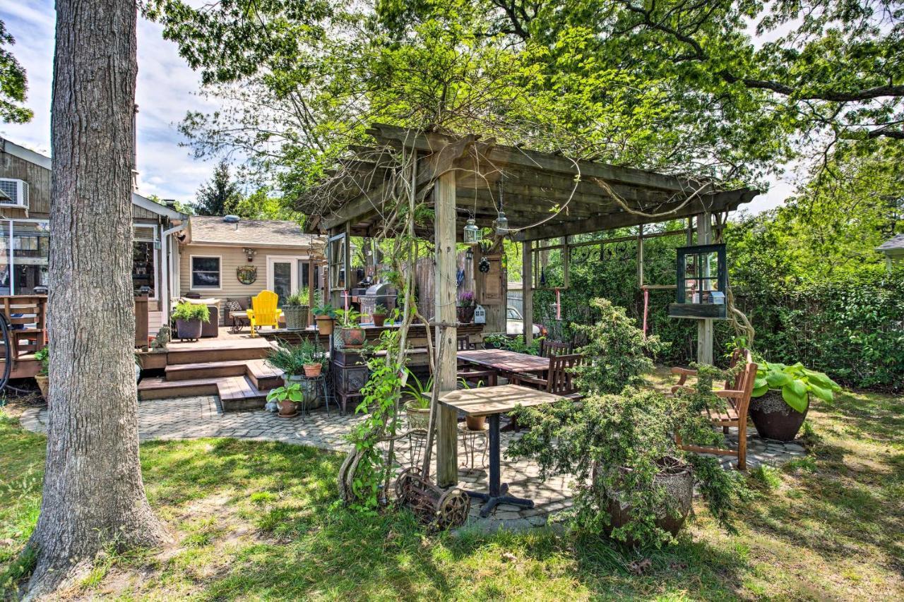 Charming Hampton Bays Home 5 Mi To Coopers Beach Экстерьер фото