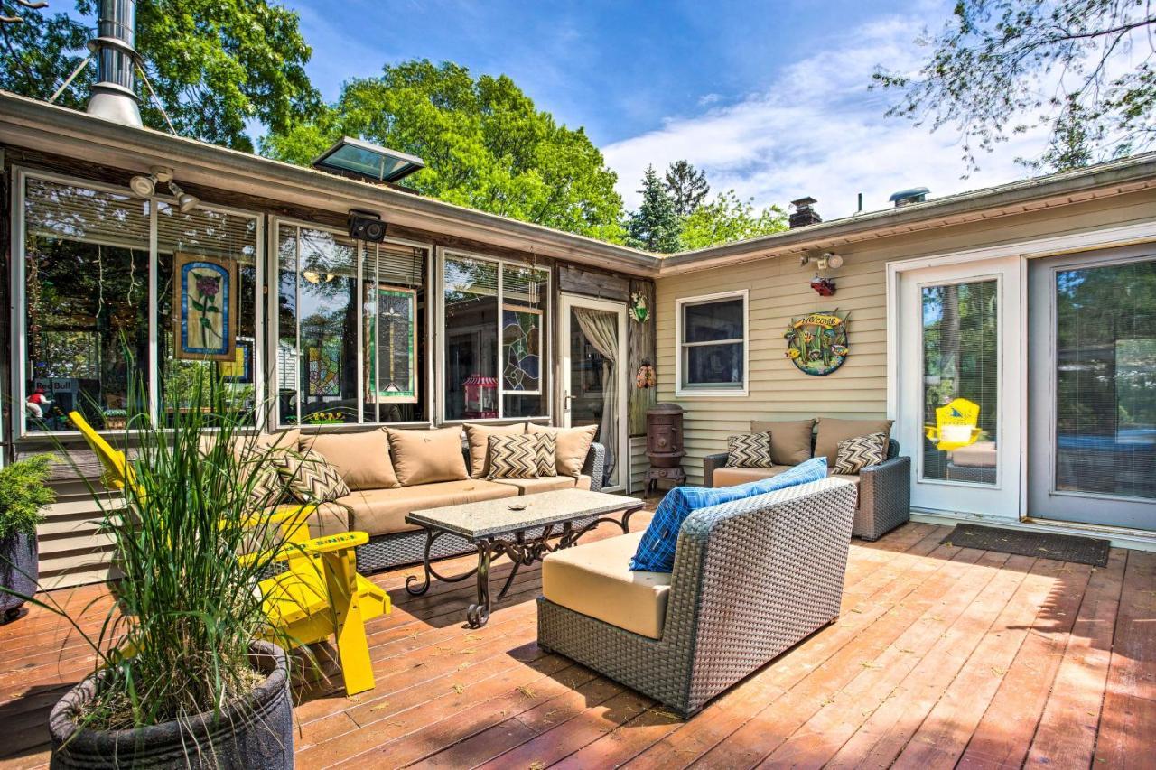 Charming Hampton Bays Home 5 Mi To Coopers Beach Экстерьер фото